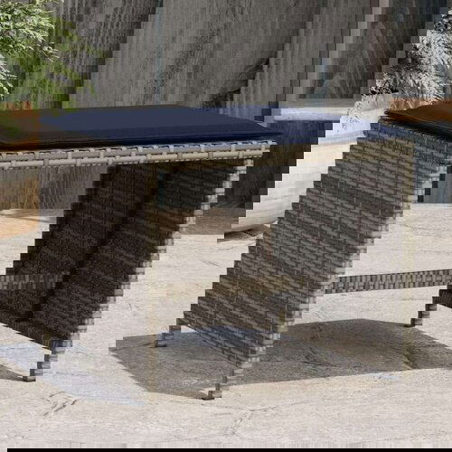  Vrtni stolci s jastucima 4 kom sivi 40x40x35 cm od poliratana Slike