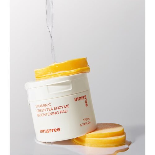Innisfree Green Tea Vitamin C Brightening Toner Pads blazinice natopljene tonerom za sjaj i hidrataciju 60 kom Slike