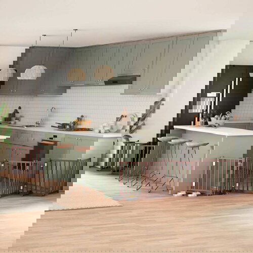 VidaXL Ograda za pse z vrati zložljiva 12 panelov rjava 600 cm les Slike