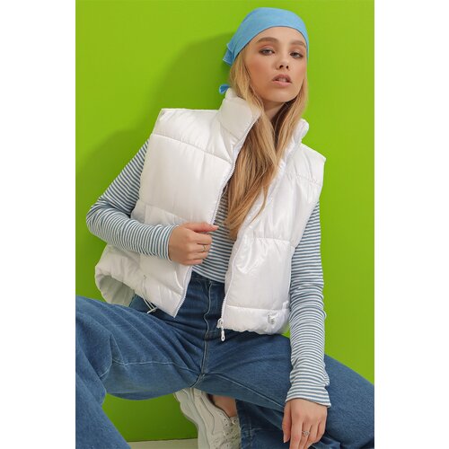Trend Ala&amp;ccedil;atı Stili Women&amp;#039;s White Stand Collar Double Pockets Full Filled Waist Adjustable Inflatable Vest Slike