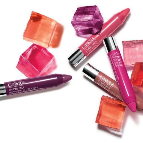 Clinique chubby stick tonirajući balzam za usne 3 g nijansa 07 super strawberry Slike