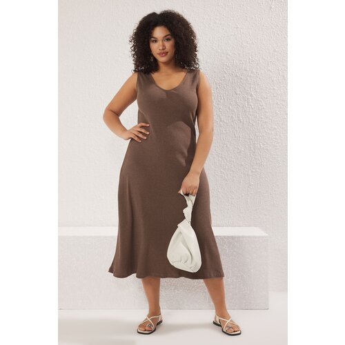 Trendyol Curve Brown Camisole Knitted Plus Size Dress Cene