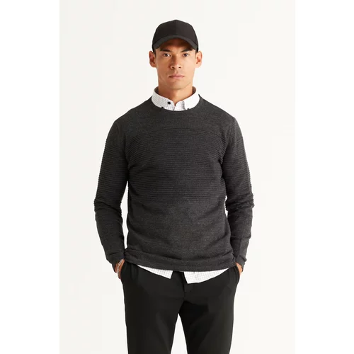 AC&Co / Altınyıldız Classics Men's Anthracite-melange Standard Fit Normal Cut Anti-Pilling Crew Neck Knitwear Sweater.