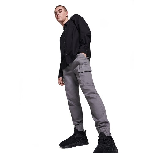 Cropp - Men`s trousers - Svetlo siva Slike