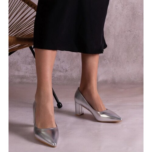 D/CEO Silver pumps CowGirl Cene