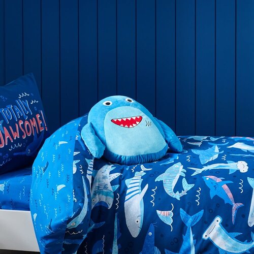 Catherine Lansfield Pli&amp;scaron;ani dječji jastuk Sheldon the Shark &amp;ndash; Slike