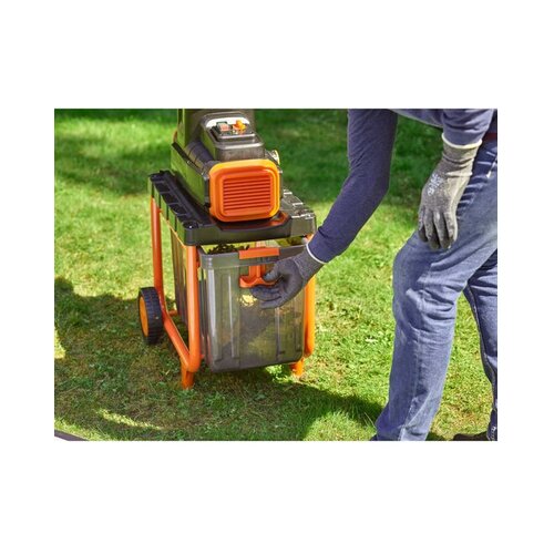 Black &amp;amp; Decker BEGAS5800 Seckalica za grane 2800W Slike