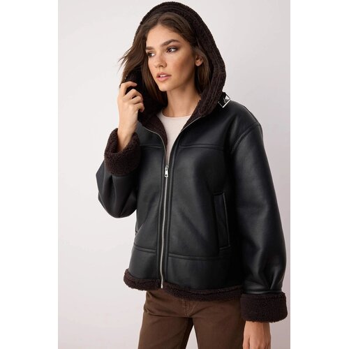 TRENDYOLMILLA ženska jakna model Twoaw26Mo00013, crna Slike