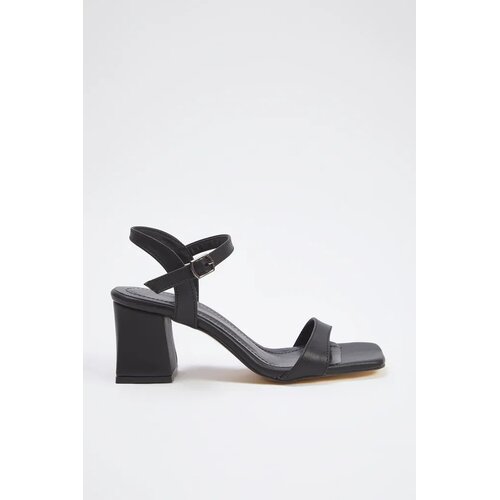 Trendyol Shoes Ženske sandale Takss25To00051, Crne Cene