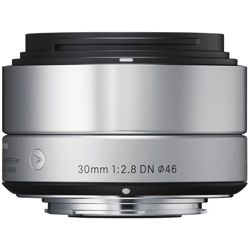 Sigma 30mm f/2.8 DN Art za Sony silver objektiv Slike