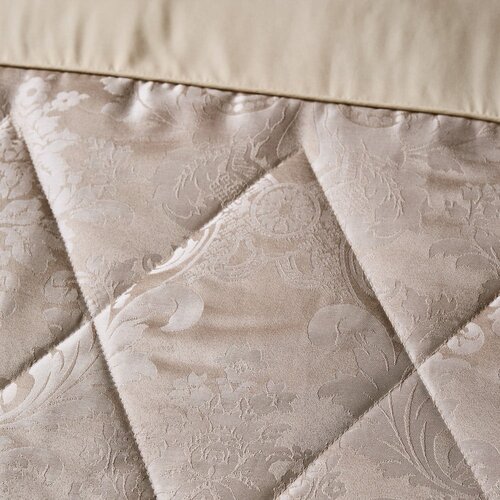 Catherine Lansfield Bež pro&amp;scaron;iven prekrivač od damasta 240x260 cm Damask Jacquard &amp;ndash; Slike