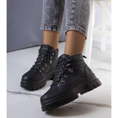 D/CEO Black patent leather insulated boots Campi Slike
