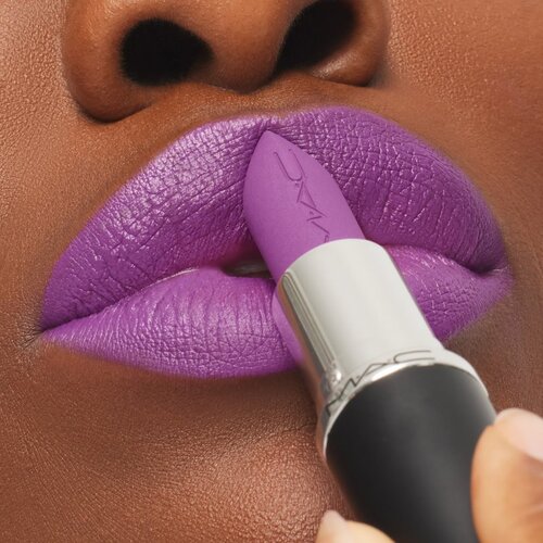 MAC Cosmetics M&amp;middot;A&amp;middot;Cximal Silky Matte Lipstick matirajoča &amp;scaron;minka odtenek Everybody&amp;#039;s Heroine 3,5 g Slike