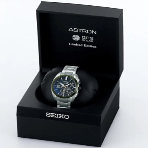 Seiko Astron GPS Solar Titanium Limited muški ručni sat SSH071J1 Slike