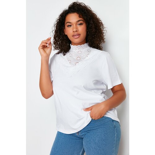 Trendyol Curve White Embroidered Stand Collar Basic Mold Cotton Knitted Blouse Slike