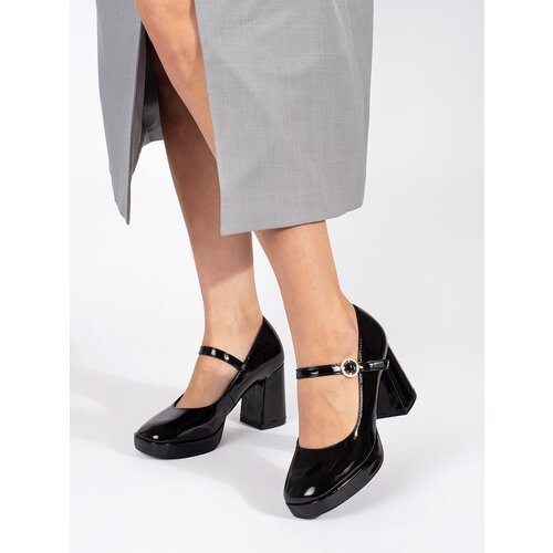 SEASTAR Black patent women's shoes on a heel with a buckle Cene