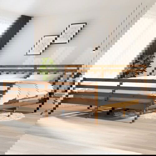 Furnova Posteljni okvir medeno rjav iz trdnega lesa 200x200 cm, (21937431) Slike