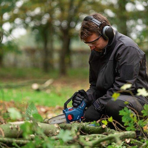 Bosch GKE 18V-15 Cordless Pruner Saw Slike