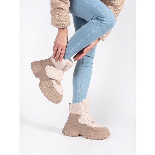 SEASTAR Beige snow boots on a platform with lamb fur Cene