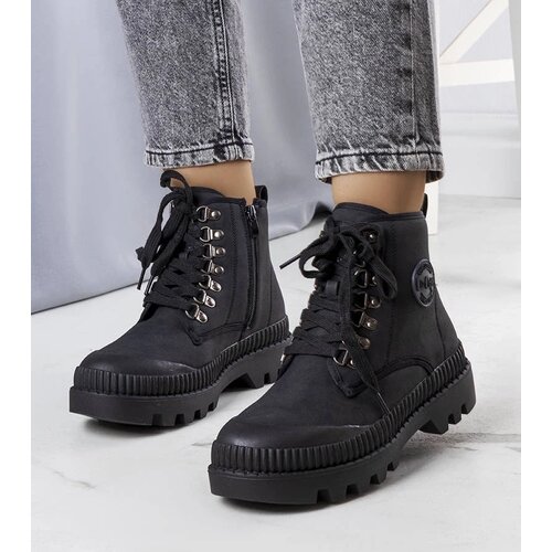 D/CEO Black patent leather insulated boots Campi Cene
