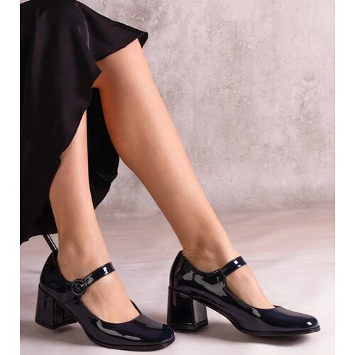 D/CEO Black pumps on a low wedge heel Chantal Slike