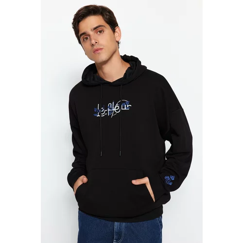 Trendyol Men's Black Oversized/Wide-Fit Hoodie Sweatshirt With Text Embroidery.