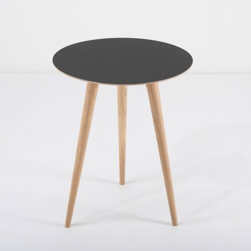 Gazzda Pomoćni stol od hrastovog drveta sa crnom pločom Arp, ⌀ 45 cm Cijene