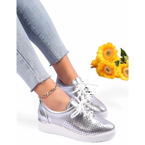 Resti Women's perforated shoes Gofielle Cene