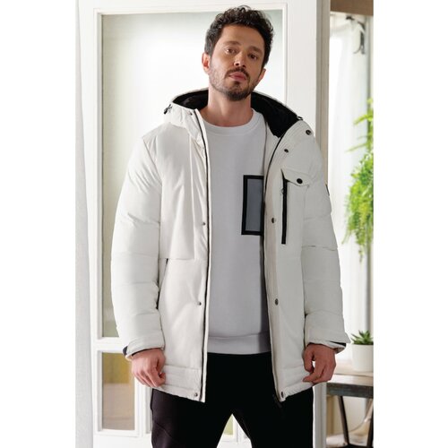 Avva Men's White Water Repellent Windproof with Thermometer Inflatable Comfort Fit Relaxed Fit Coat Slike