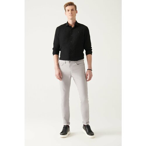 Avva Men's Light Gray Dobby 5-Pocket Slim Fit Slim Fit Canvas Flexible Trousers Cene