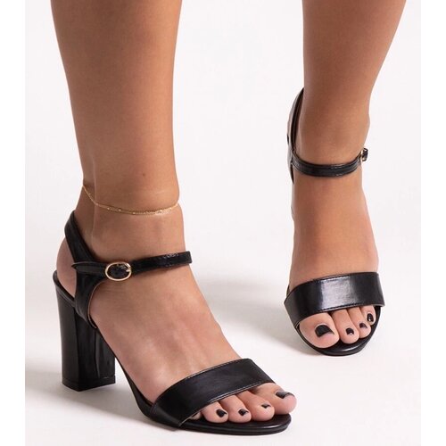 D/CEO Black sandals on a block heel Millo Cene