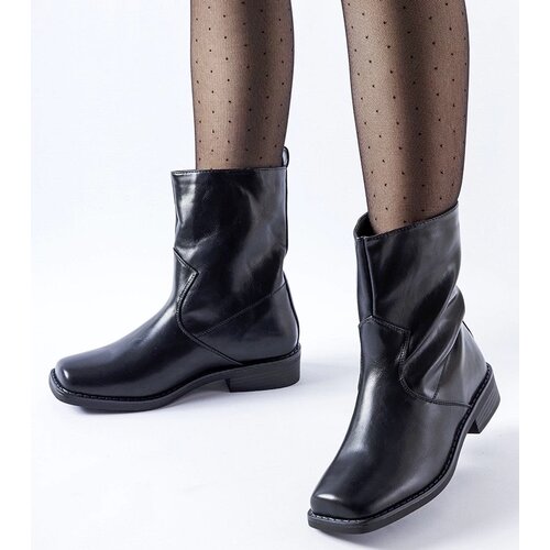 Gemre Black insulated ankle boots with square toe Bel Cijene