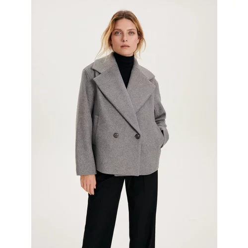 Reserved oversize kratka jakna - svetlo siva