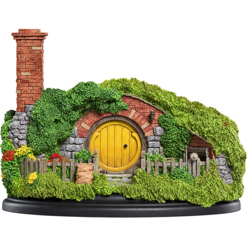 The Hobbit Hobbit Hole Bagshot Row Chimney zbirateljska diorama 9cm Slike