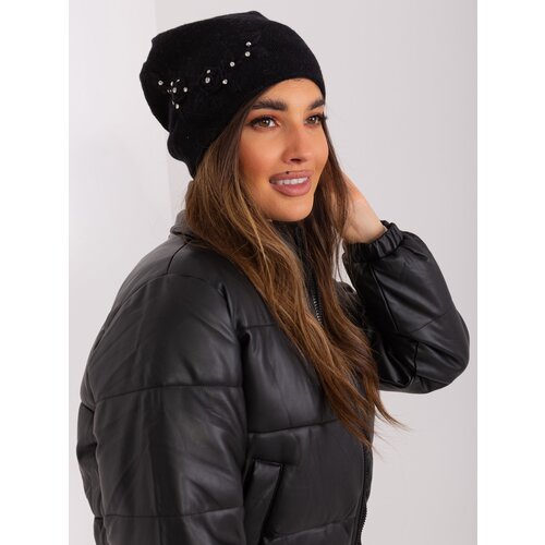 Fashion Hunters Black plain knit cap with appliqués Cijene