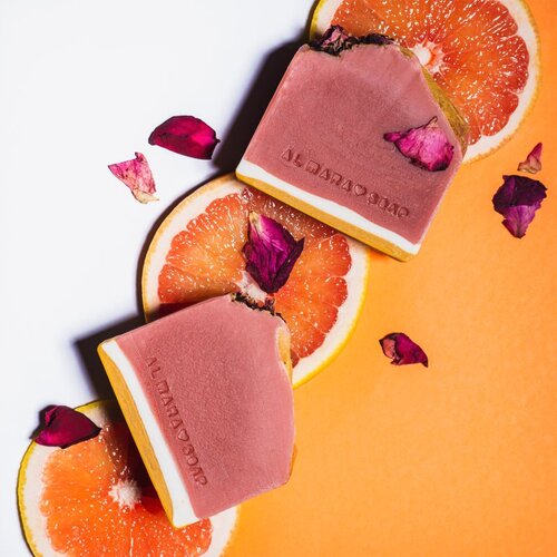 Almara Soap Fancy Pink Grapefruit ročno izdelano milo 100 g Slike