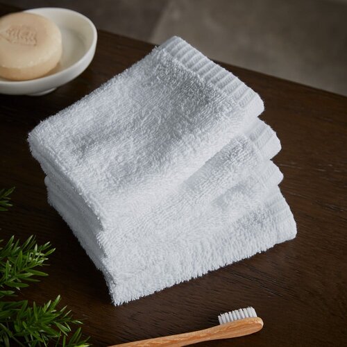 Catherine Lansfield Bijeli brzosu&amp;scaron;eći pamučni ručnici u setu 4 kom 30x30 cm Quick Dry &amp;ndash; Slike