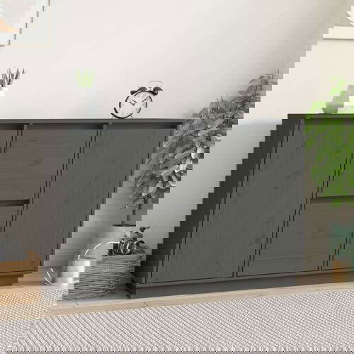  Komoda siva 111 x 34 x 75 cm od masivne borovine Slike