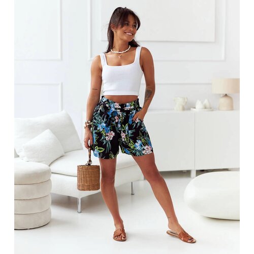 Gemre Dilaya Women&amp;#039;s Black Shorts with Blue Flowers Slike