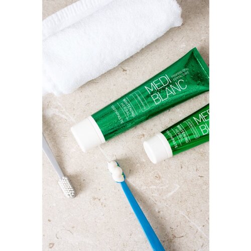 MEDIBLANC Whitening Herbal zeliščna zobna pasta z belilnim učinkom 50 ml Cene