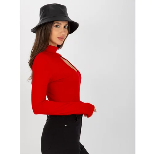 Fashion Hunters A red cotton blouse with a basic turtleneck