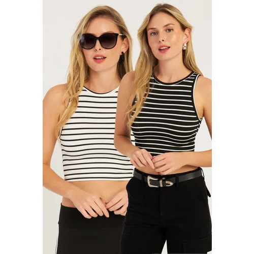 Cool & Sexy Women's Black-White Double Striped Crop Blouse CG346