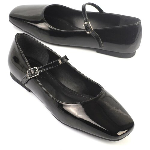 Capone Outfitters Blunt Toe Banded Margin Jane Patent Leather Black Women's Ballerinas Slike