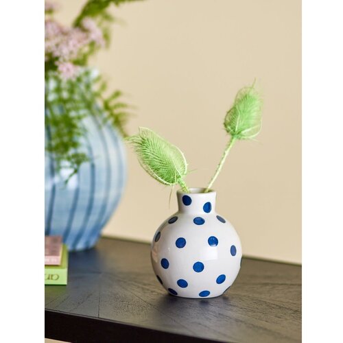 Bloomingville Bela keramična ročno poslikana vaza (vi&amp;scaron;ina 11 cm) Fian &amp;ndash; Slike