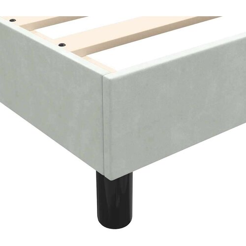 vidaXL posteljni okvir brez vzmetnice svetlo siva 180x210 cm žamet Cene
