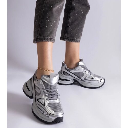 D/CEO White trainers Justar Cene