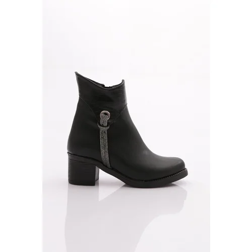 DGN 712 Women's Classic Boots Black