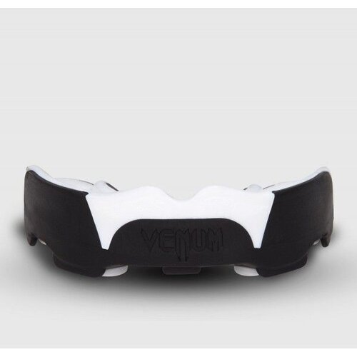 Venum &Scaron;titnik za zube Predator Black/White Cijene