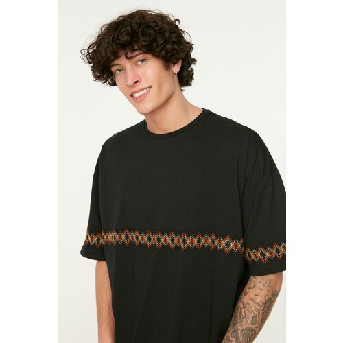 Trendyol Black Men's Oversize Crew Neck Short Sleeve Embroidered TShirt Cijene