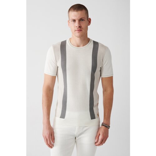 Avva Men's Ecru Crew Neck Color Block Ribbed Standard Fit Normal Cut Knitwear T-shirt Slike